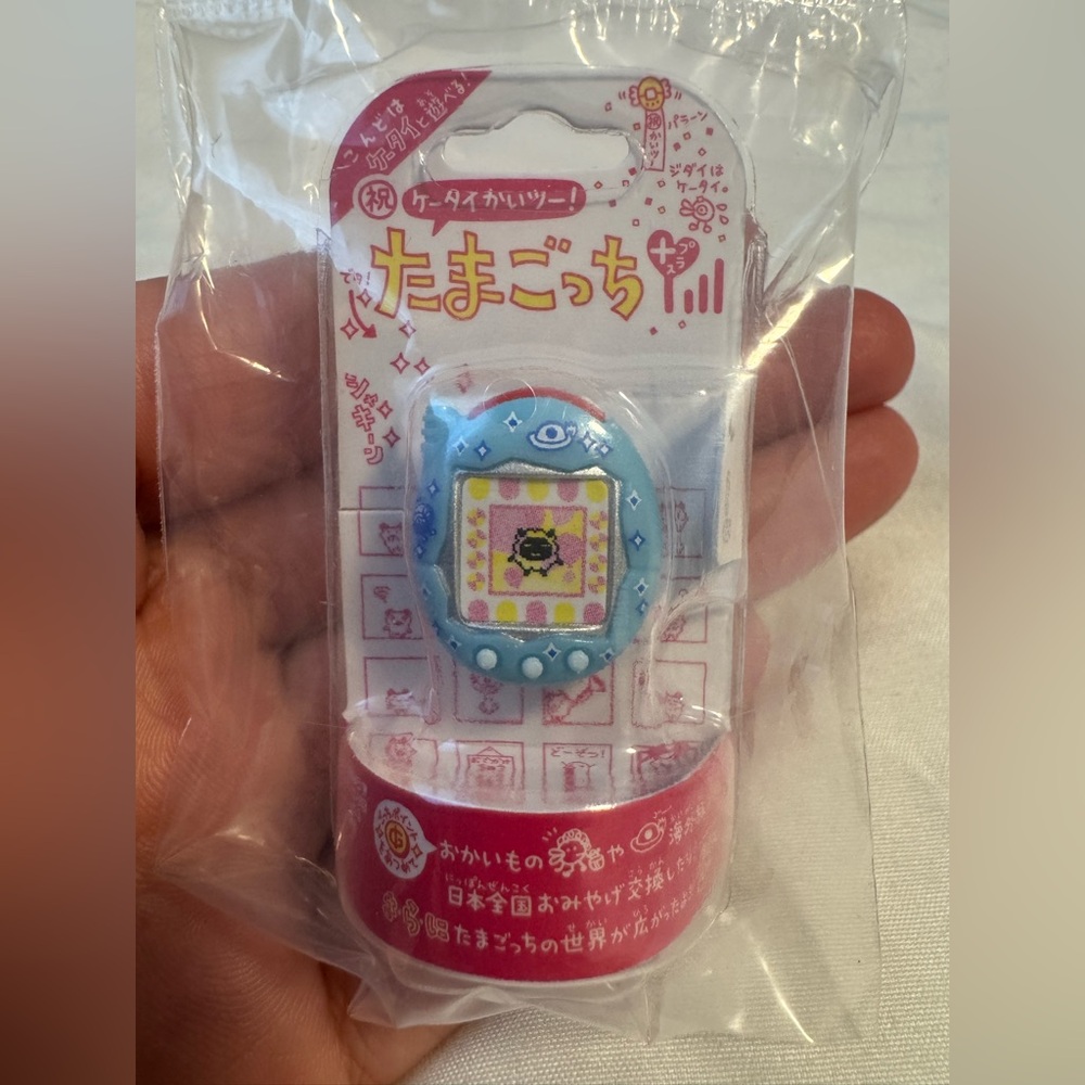 THE OFFICIAL, ALWAYS SOLD OUT TOMAGATCHI (MICRO) from Bandai GASHAPON 🥰😍🥰💕💕🥰😍